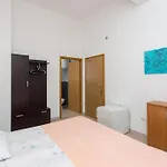 شقة Bezek ترستينيك