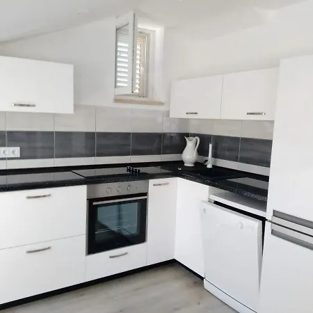 Bezek Apartment *