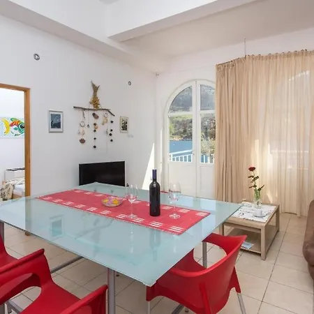 Bezek Apartment