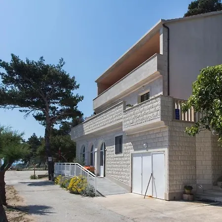 Bezek Apartman *